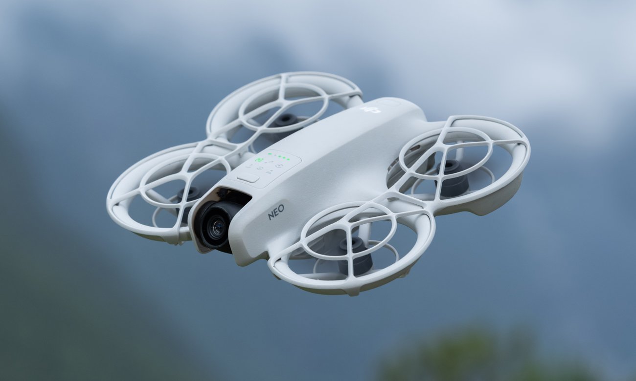 DJI NEO Fly More Combo description image 1